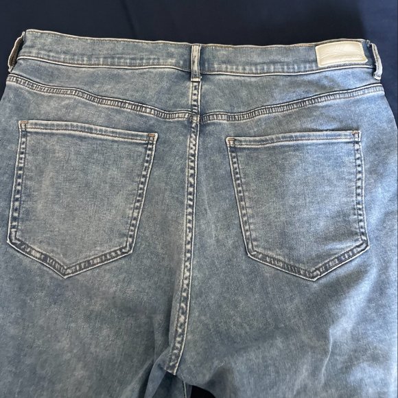 NWOT EXPRESS High Rise Cropped Flare - Picture 2 of 3